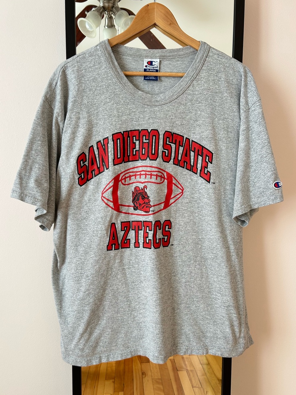 Vintage 90s Champion San Diego Aztecs 🏈 🏀 tee shirt NCAA collegiate varsity